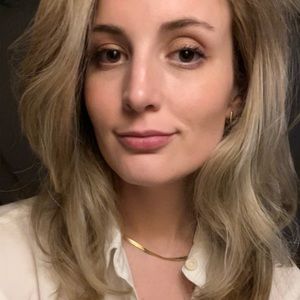 Meet your Posher, Caroline